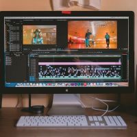 Monteur vidéo : guide complet pour débuter